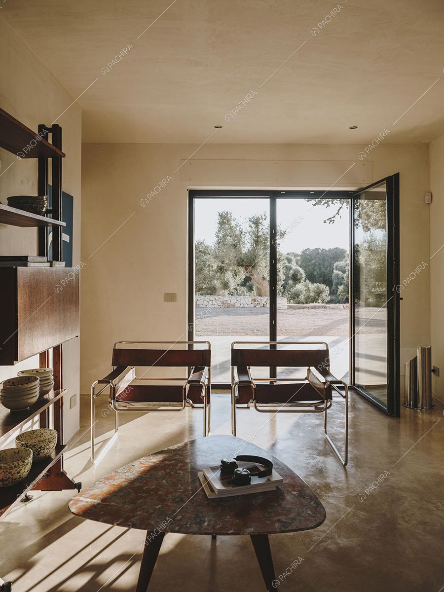 Salotto della villa in stile contemporaneo Kara, location per shooting a Brindisi