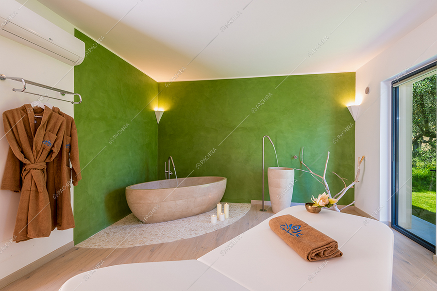 Bagno della masseria Chinook, location in stile contemporaneo a Lecce
