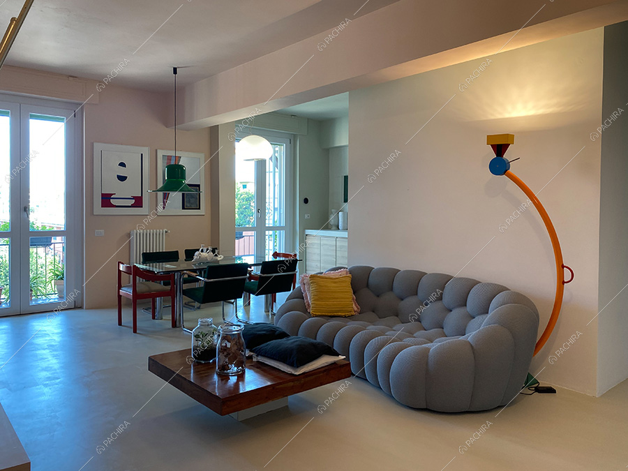 Salotto dell'appartamento moderno Goro, location per shooting a Milano