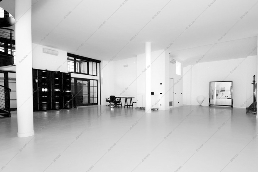 Spazio total white con specchio e scrivania