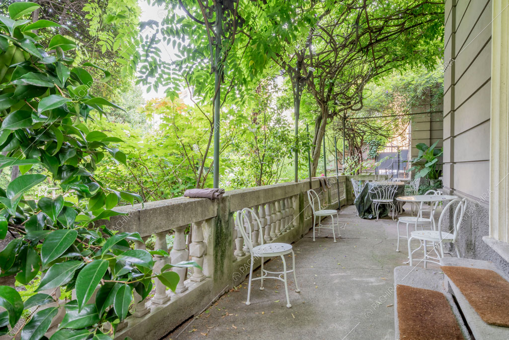 Terrazza della villa Palma, location in stile classico a Milano