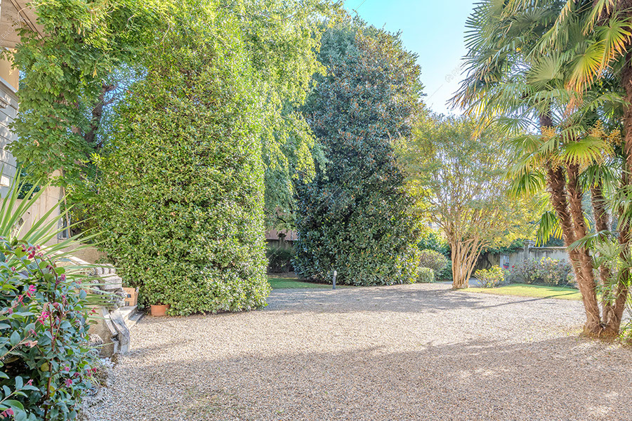 Giardino della villa Nitra, location in stile vintage a Milano