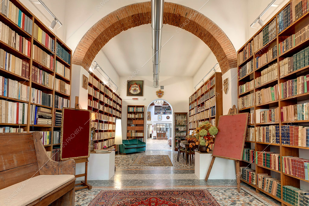 Biblioteca dell'espositivo Agarico, location in stile contemporaneo a Firenze