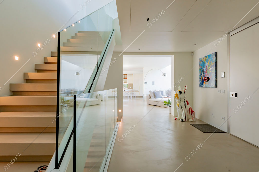 Scale della villa Columbia, location in stile moderno a Como
