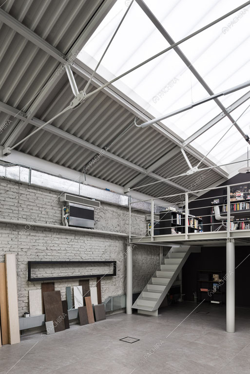 Sala dell'espositivo Ossa, location in stile moderno a Roma