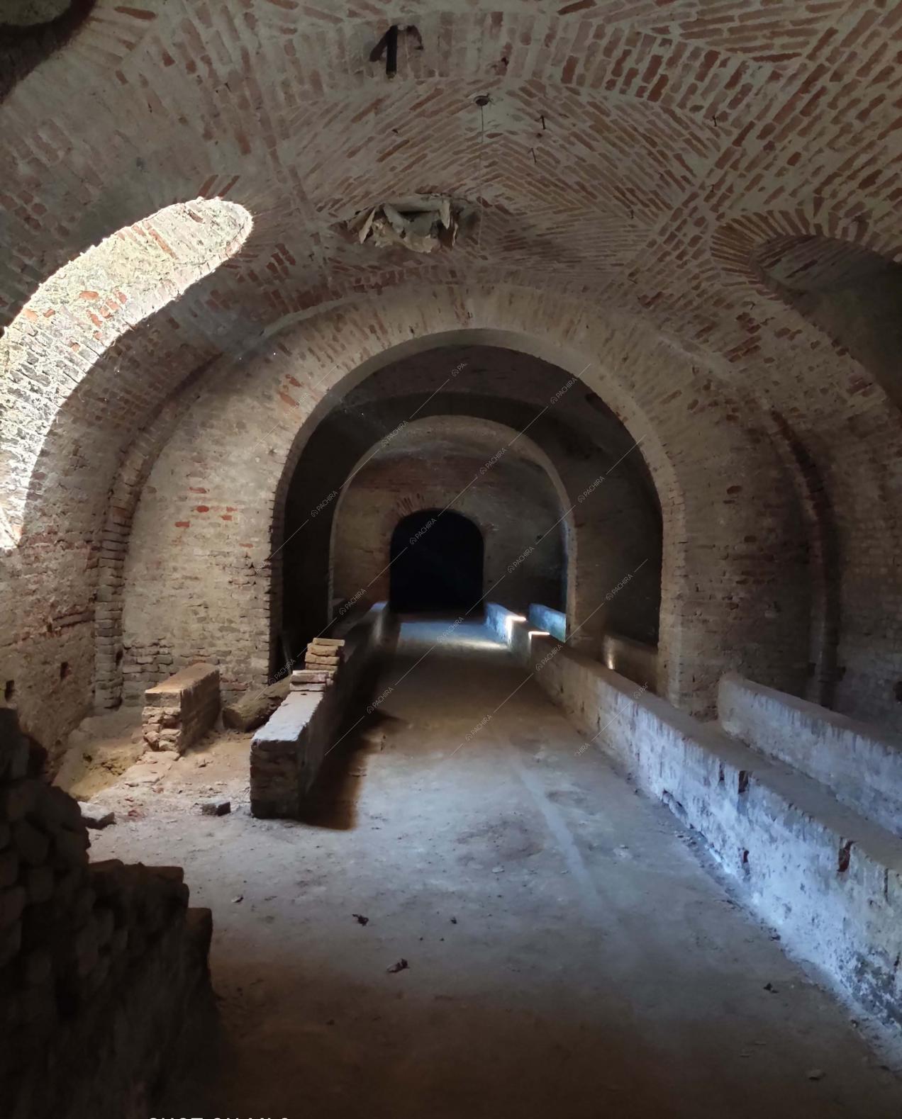 Cantina della dimora storica Angelite, location in stile classico a Torino