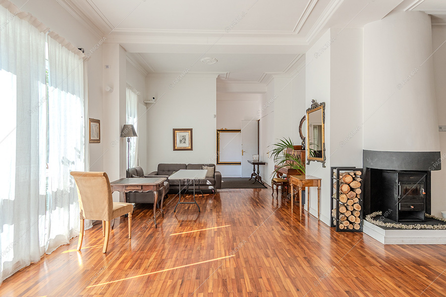 Sala della villa Rainier, location in stile liberty a Milano
