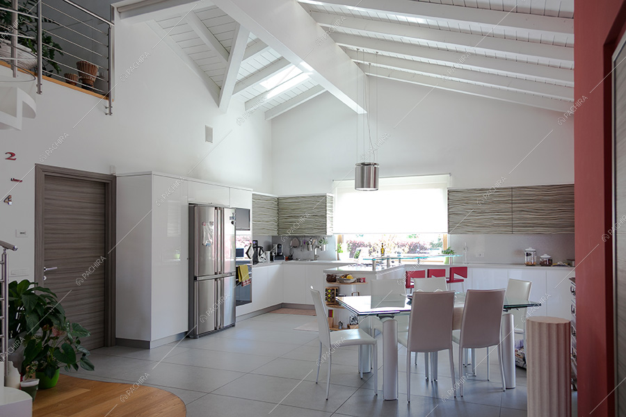 Cucina della villa Filesia, location in stile contemporaneo a Lecco