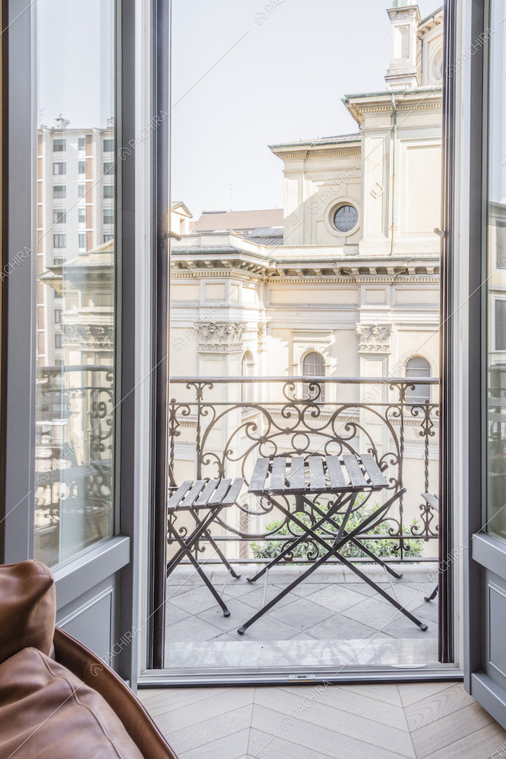 Il balconcino della location