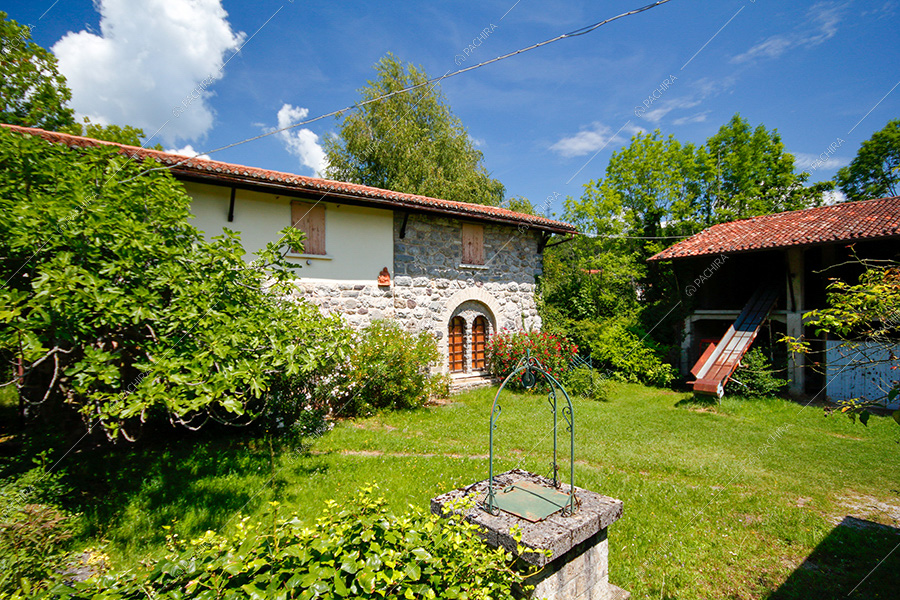 Giardino della villa Kurili, location in stile classico a Bergamo