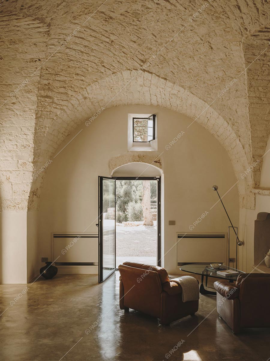 Salotto della villa in stile contemporaneo Kara, location per shooting a Brindisi