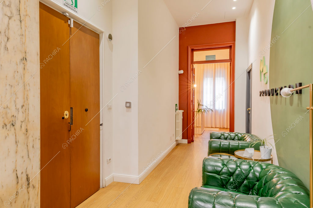 Ingresso dell'ufficio Ossidiana, location in stile contemporaneo a Roma
