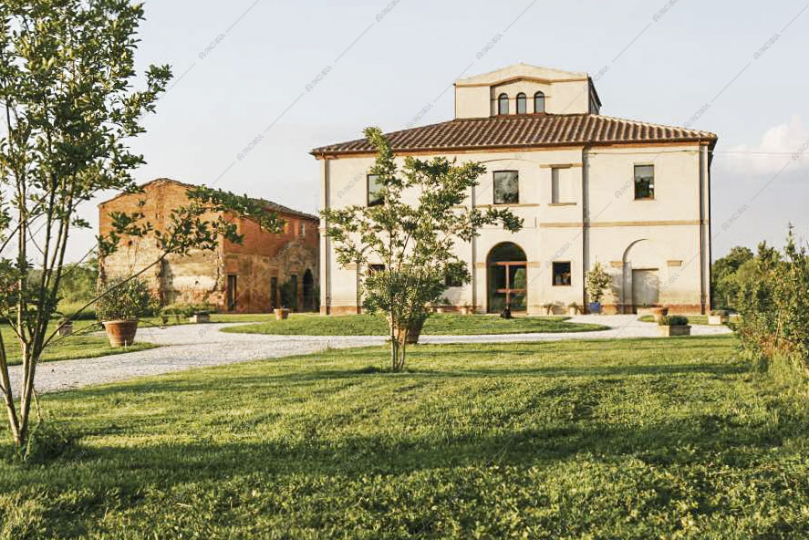 Facciata della Location Macis