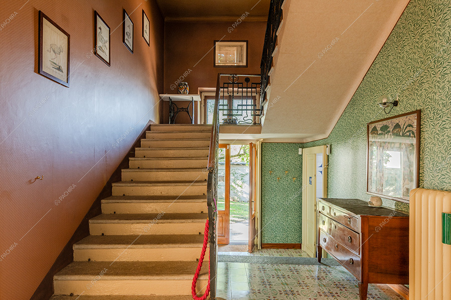 Scale della villa Nitra, location in stile vintage a Milano