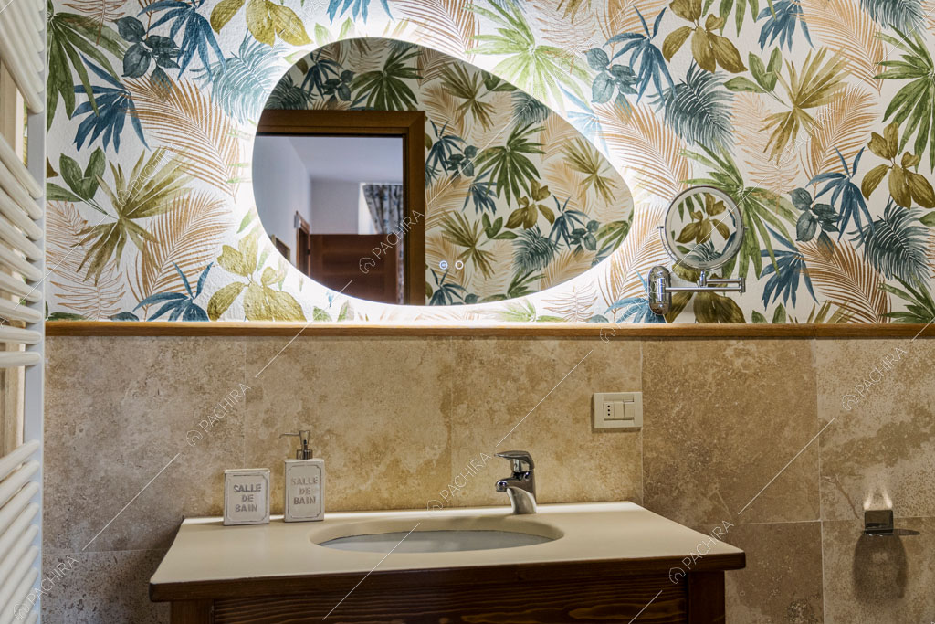 Bagno della villa Variscite, location in stile moderno a Firenze