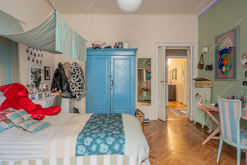Camera da letto della villa Corallo, location in stile liberty a Milano