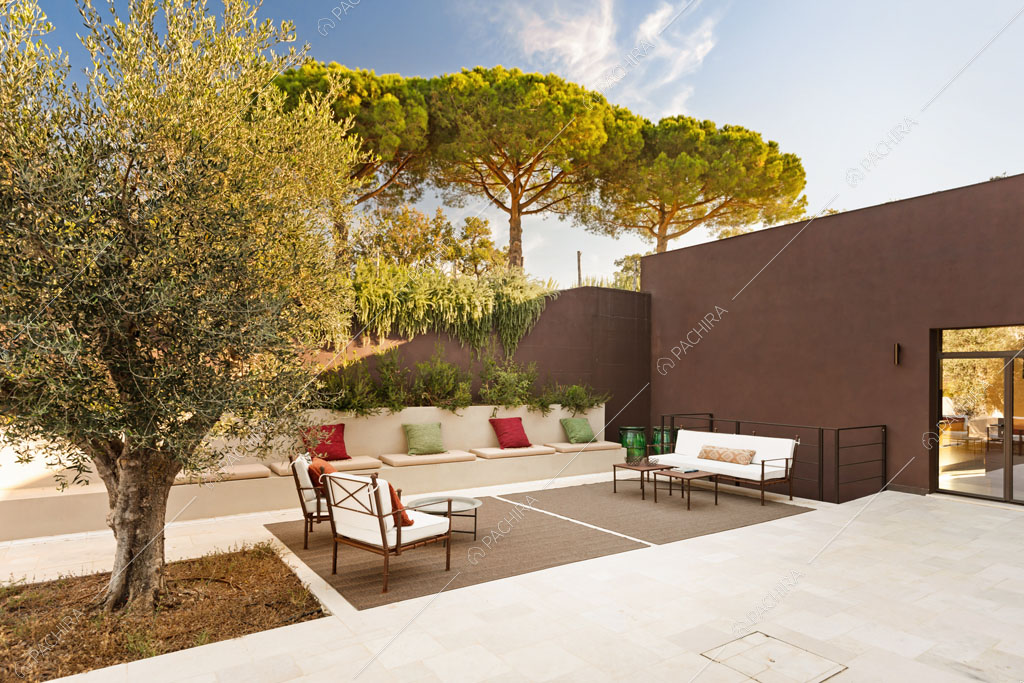Cortile della villa Angara, location in stile moderno a Grosseto