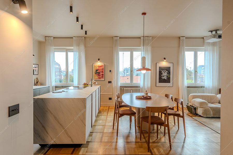 Zona living dell'attico Celestina, location in stile contemporaneo a Milano