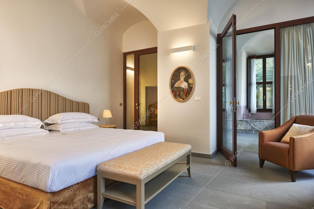 Location Fritillaria dimora storica provincia di Como 10