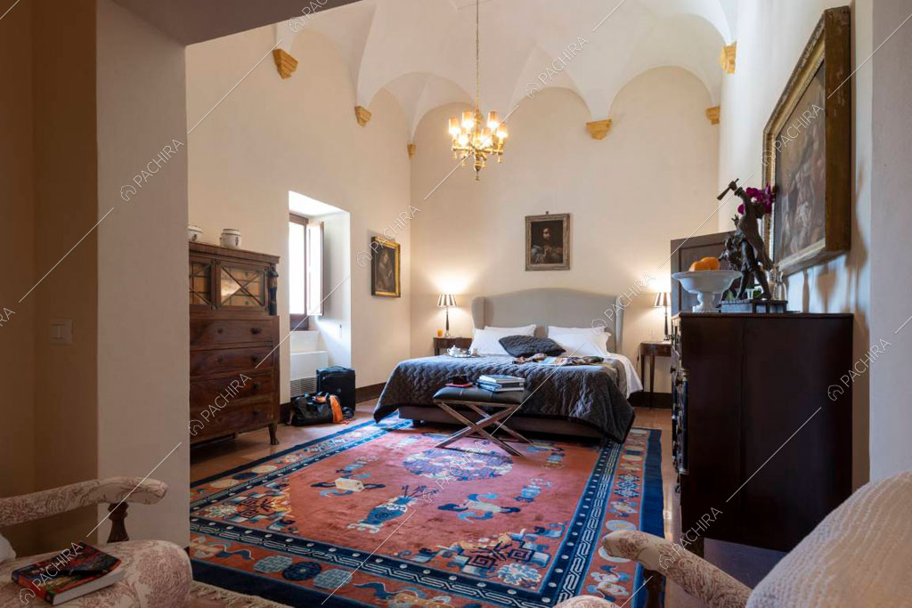 Camera da letto matrimoniale della chiesa Levante, location in stile classico a Palermo