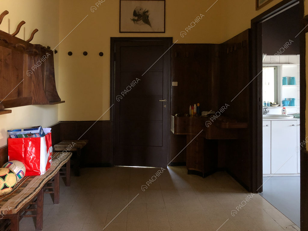 Ingresso della villa Marin, location in stile classico a Varese