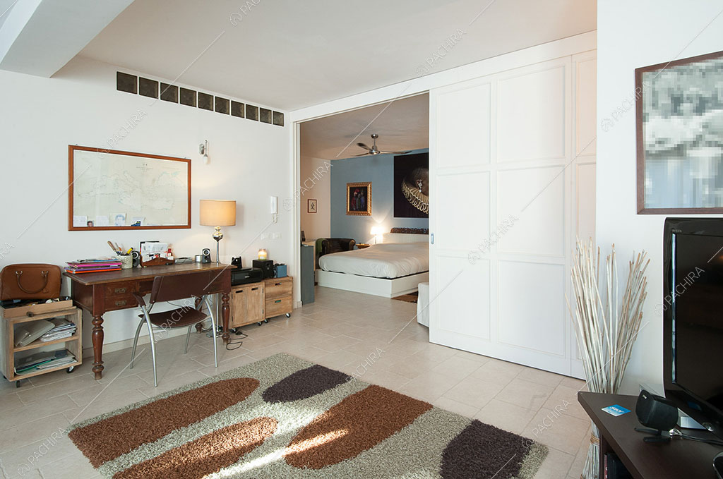 Grande camera da letto matrimoniale della villa Anturio, location in stile shabby chic a Viterbo