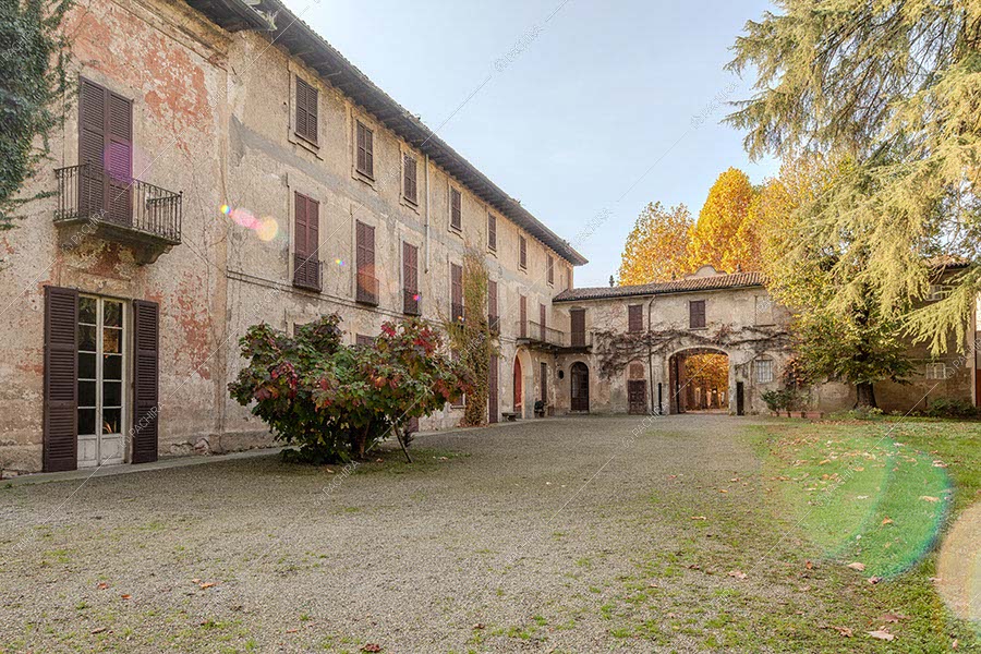 Giardino della dimora storica Ajoite, location in stile classico a Milano