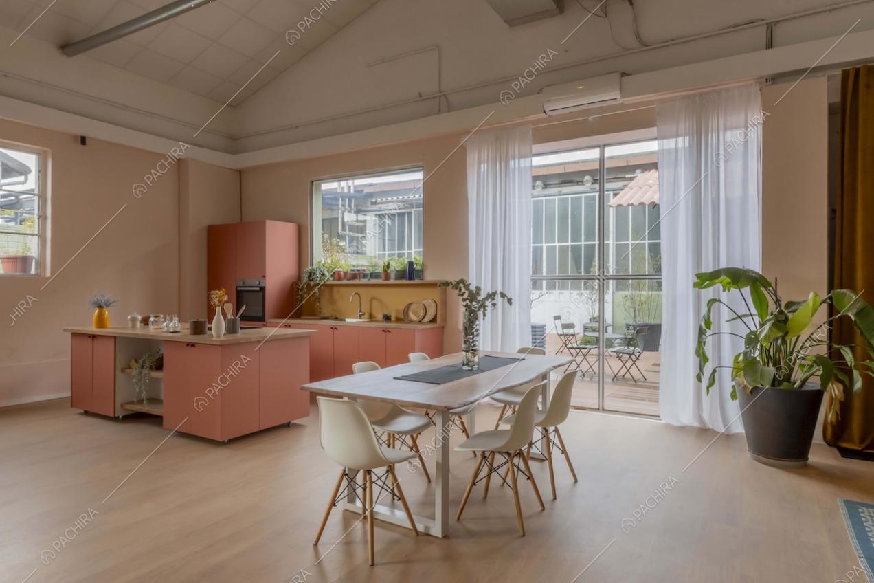 Zona living dello studio Eclipse, location in stile contemporaneo a Milano