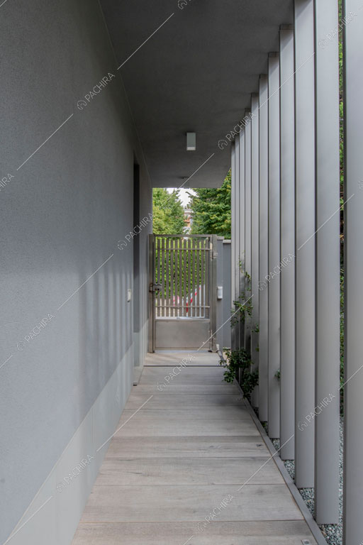 Portico della villa Manioca, location in stile contemporaneo a Monza