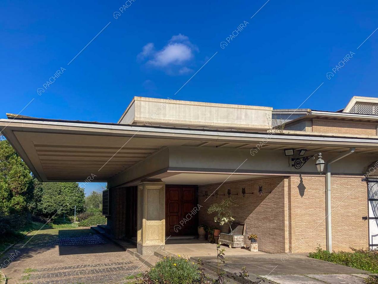 Esterni della villa Anastase, location in stile classico a Roma