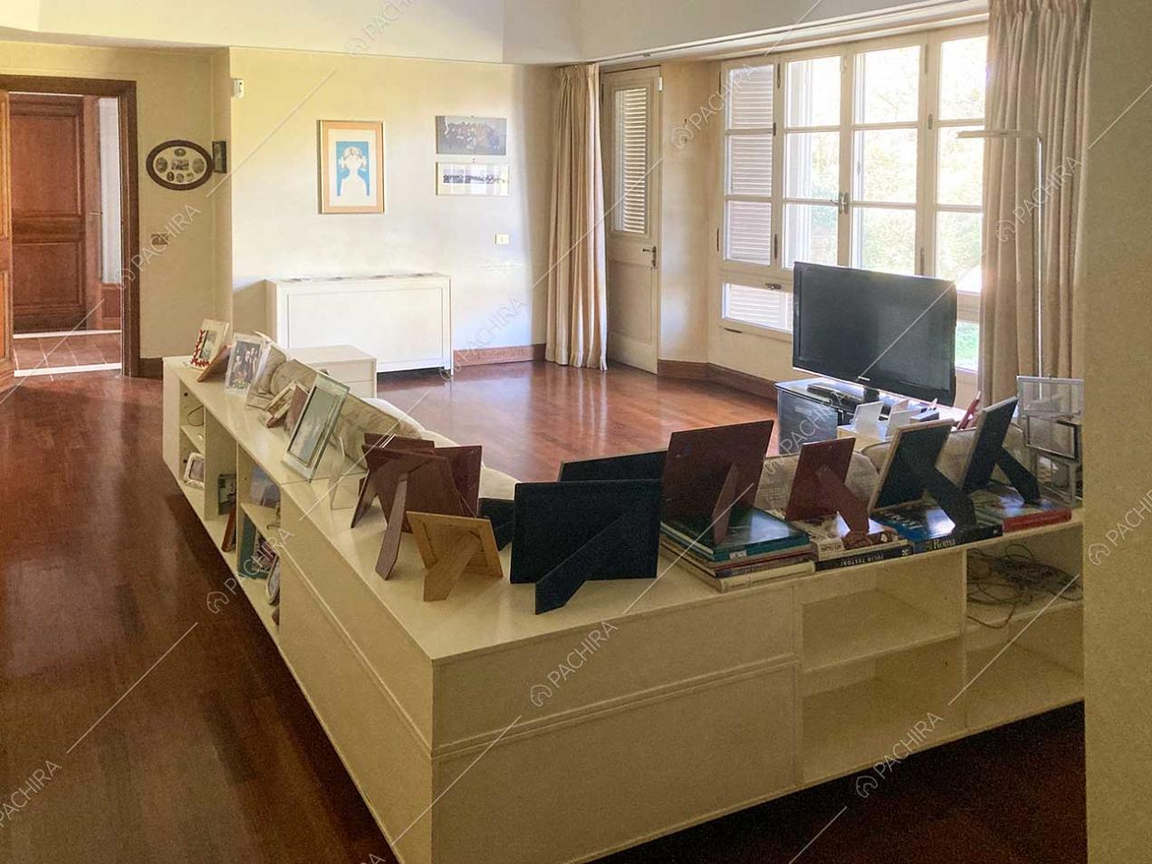 Salotto della villa Anastase, location in stile classico a Roma