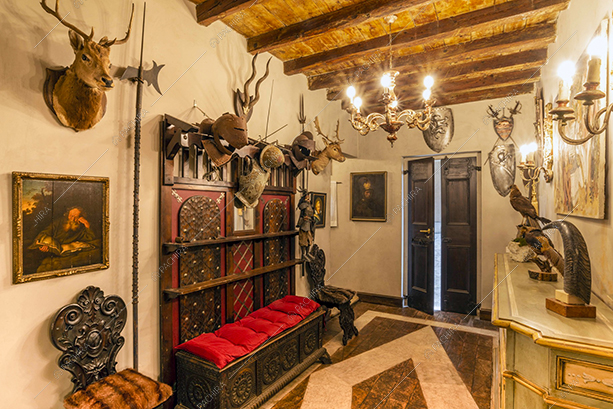 Corridoio della villa Darjeeling, location in stile classico a Brescia