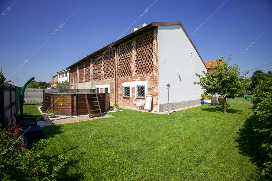 Giardino della cascina Spluga, location in stile rustico a Milano