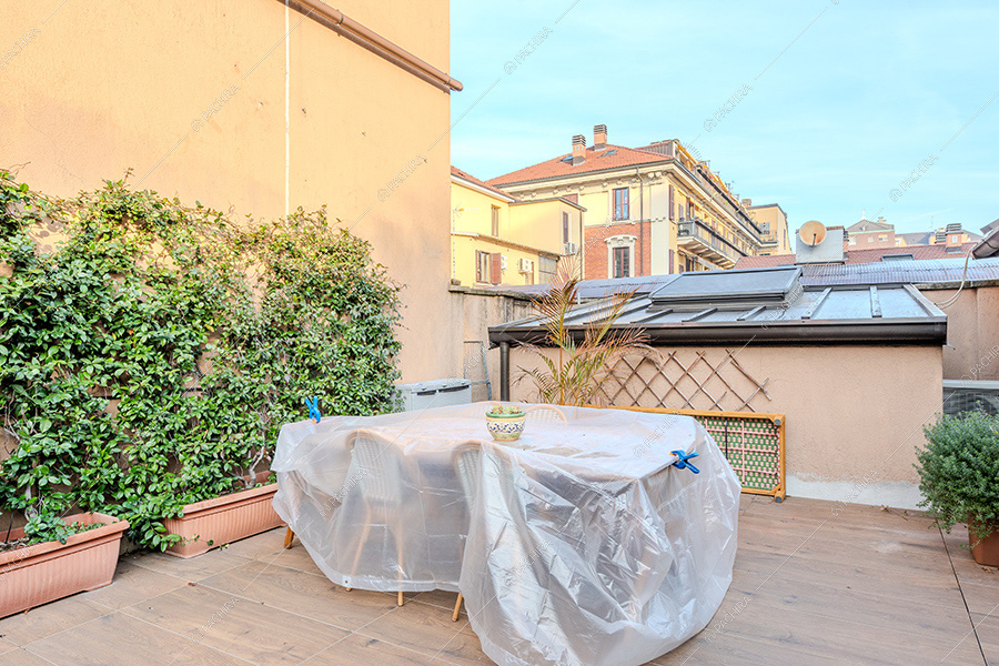 Terrazza dell'appartamento Nan, location in stile moderno a Milano