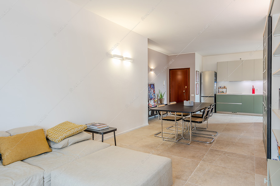 Zona living dell'appartamento moderno Vecia, location per shooting a Monza