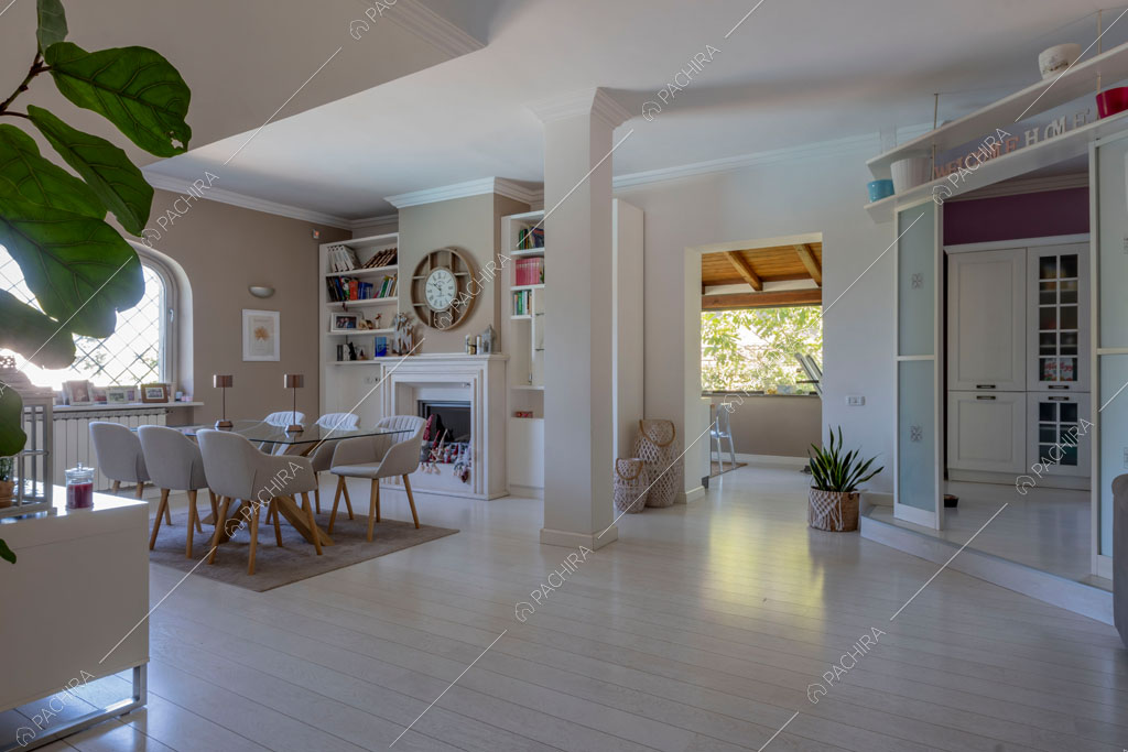 Zona living della villa Lena, location in stile moderno a Roma