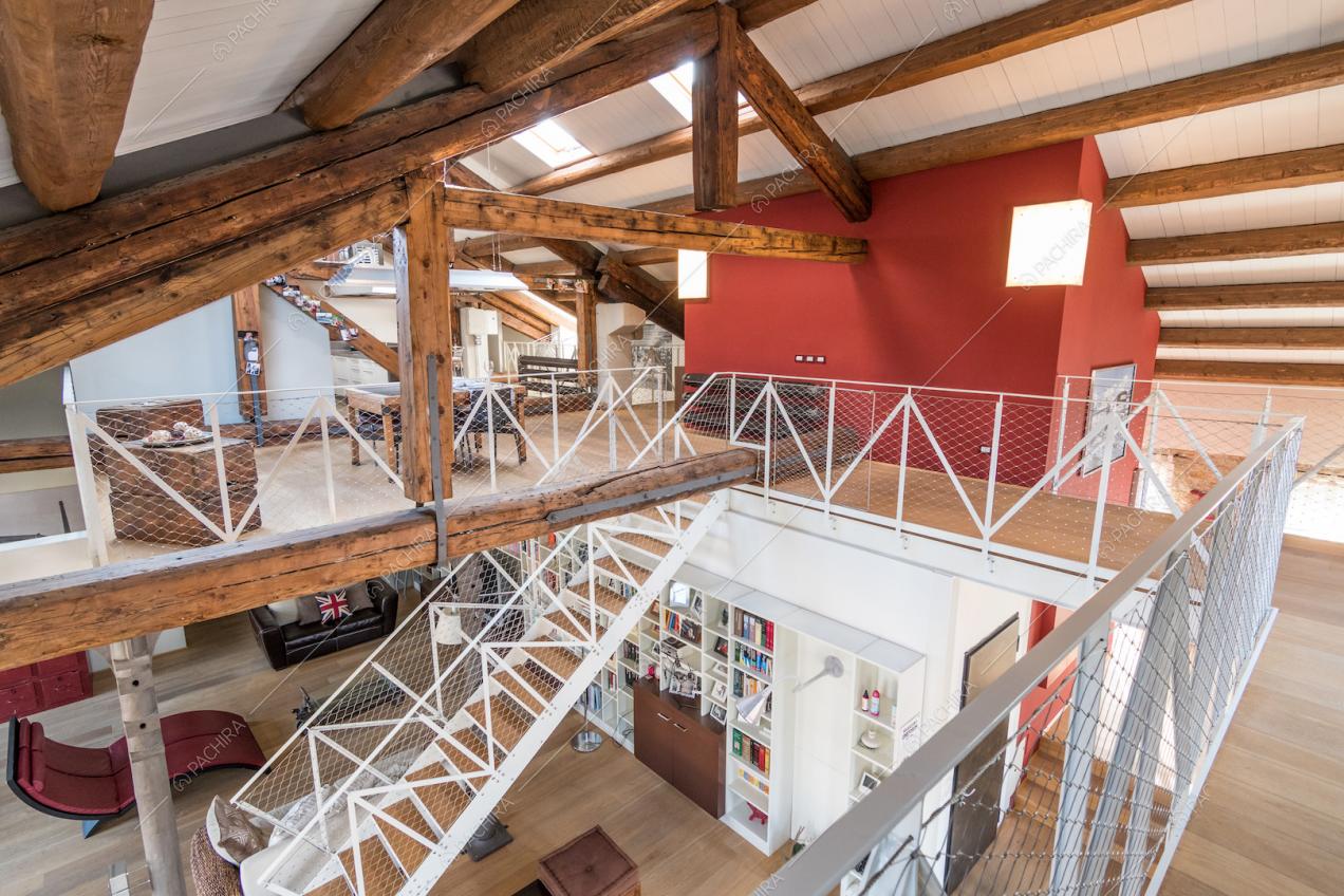 Vista sui due livelli del loft