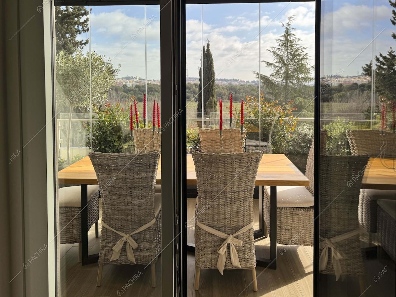 Veranda dell'appartamento Gesso, location in stile contemporaneo a Milano