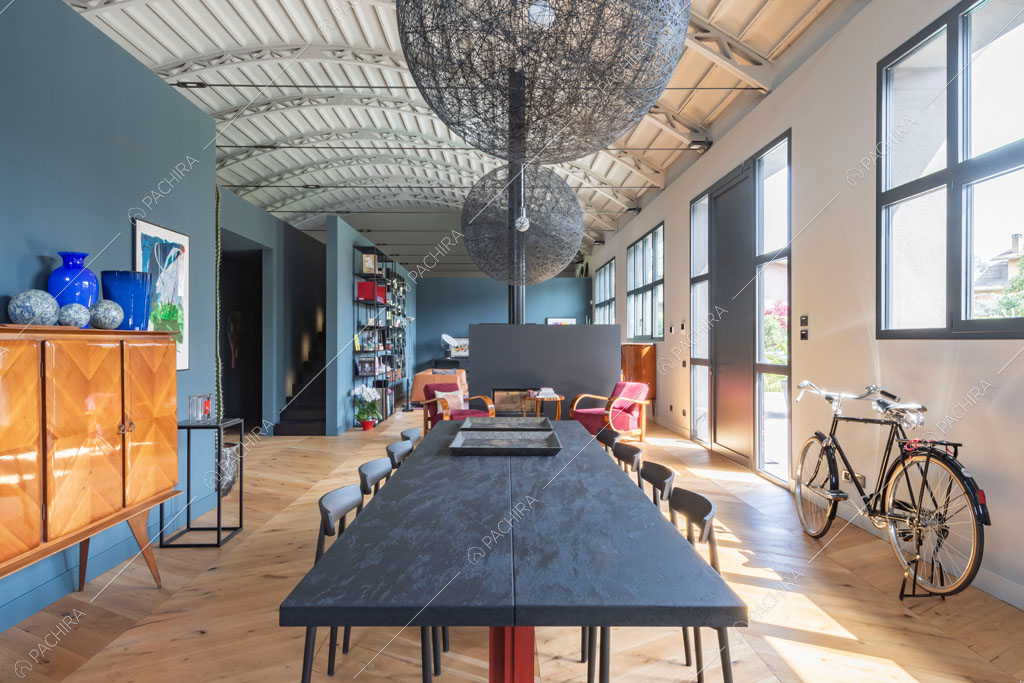 Zona living del loft Danubio, location in stile contemporaneo a Brescia