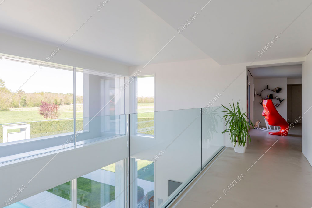 Pianerottolo della villa Columbia, location in stile moderno a Como