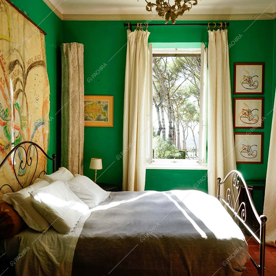 Camera da letto della dimora storica Elbe, location in stile classico per shooting a Roma