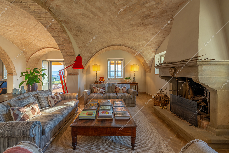 Salotto dell'agriturismo Tevere, location in stile country a Siena