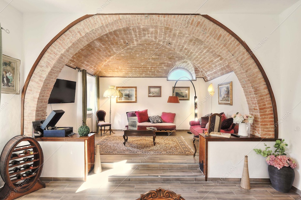 Salotto della dimora storica Denali, location in stile classico a Pisa