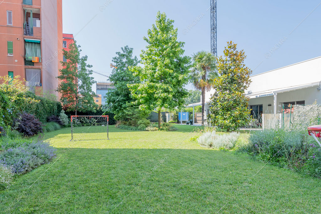 Giardino del loft Graviola, location in stile contemporaneo a Milano